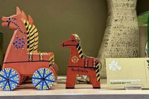 Игрушку из Гороховца выставили в универмаге «Россия» в Москве