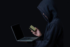 Владимирцев начали обманывать с помощью оформления карт «МИР»