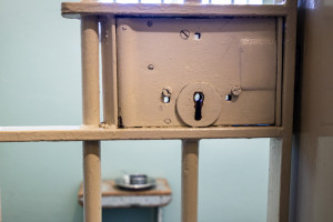 Во Владимире троих полицейских осудили за слив данных об умерших в ритуальное бюро