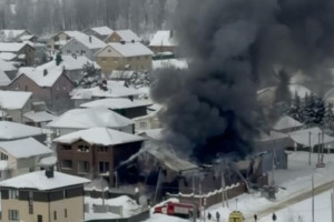 Во владимирском микрорайоне Юрьевец загорелся автосервис