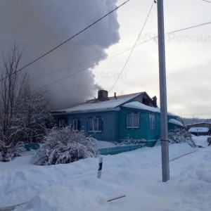 В деревне Владимирской области загорелся жилой дом