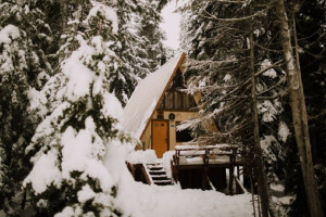 Рай в шалаше. Где во Владимирской области можно пожить в A-frame домах