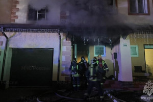 Во Владимире загорелся таунхаус в коттеджном поселке