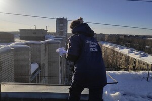 Сотрудника управляющей компании из Владимира будут судить за падение льдины на женщину