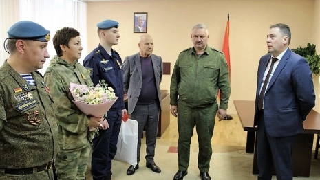 Во Владимире наградили участников спецоперации