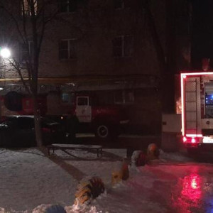 В Александрове из горящей пятиэтажки спасли 12 человек: есть грудные дети