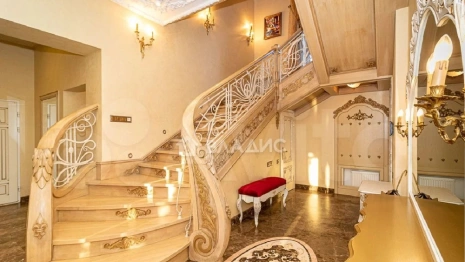 От царских хором до розового замка. Топ-3 элитных коттеджей Владимира