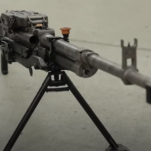 В Коврове завод имени Дегтярева представил уникальный пулемет «Корд»