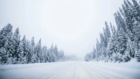 Водителей предупредили об опасности на трассах Владимирской области из-за снега