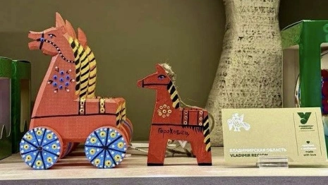 Игрушку из Гороховца выставили в универмаге «Россия» в Москве