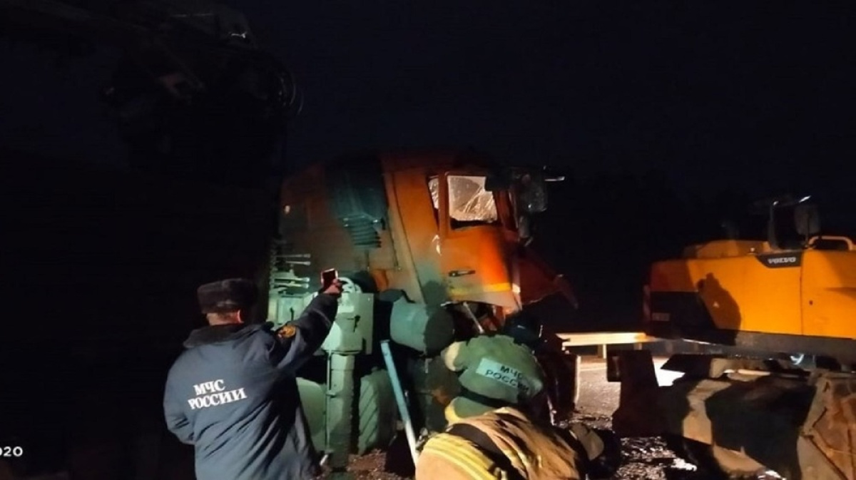 М 12 что происходит. Фура перегородила дорогу. Дтп пермский край сегодня на трассе м7. Регион-70 томск происшествия. Российские дороги.