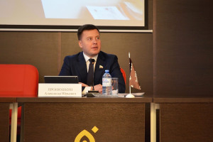 Прославившийся фейком про смерть Жириновского владимирский сенатор покинул Совфед