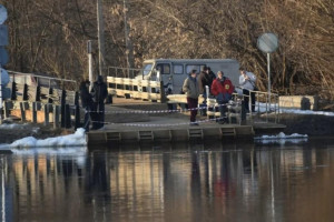 В Вязниках развели понтонный мост через Клязьму