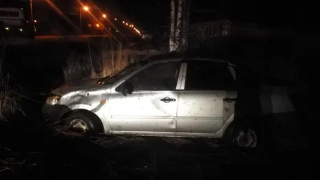 Во Владимирской области машина улетела в кювет и опрокинулась