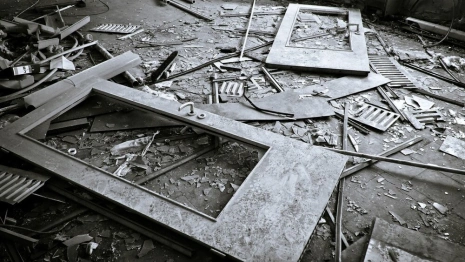 В Коврове живущую в разрушающемся доме семью оставили без новой квартиры