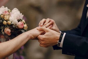 Жительница Владимира фиктивно вышла замуж за выходца из Афганистана