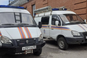 В Коврове мужчина выгнал жену с ребенком в подъезд и закрыл дверь