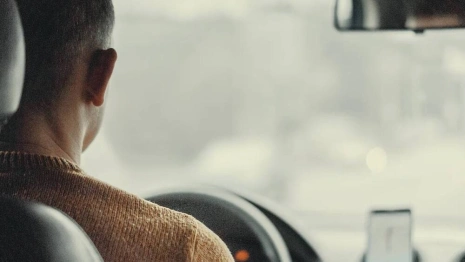 Во Владимире таксист сбил 22-летнего парня