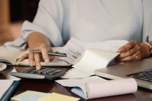 В Коврове матери бойца СВО начислили долги за оплату ЖКХ из-за ошибки в банке