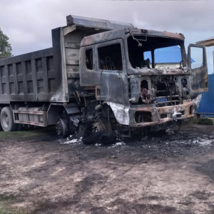 Житель Коврова вынес с чужой дачи пропановый баллон и поджег грузовик