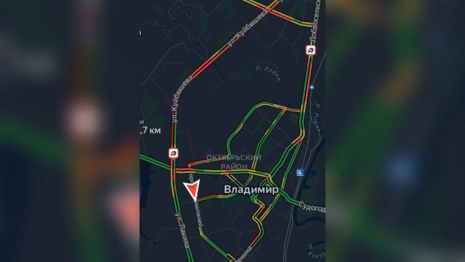 Владимир встал в пробках из-за ДТП на «Пекинке»