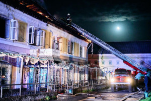 В Муроме огонь охватил ресторан «Ермак»