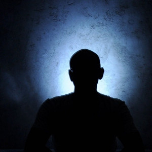 Во Владимире вблизи жилых домов нашли труп мужчины