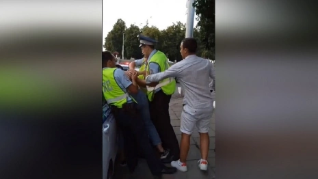 Во Владимире «мажора» арестовали на 5 суток после нападения на полицейских