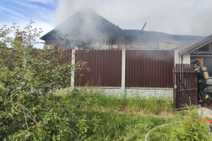 Появились подробности и фото мощного пожара в Коврове