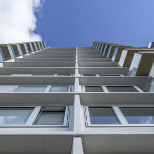 В Александрове местный «Ромео» взял нож и залез на балкон к знакомой