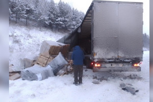 На южном объезде Владимира легковушка влетела в фуру