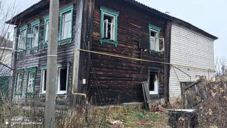 Житель Меленок спровоцировал пожар в деревянном бараке и попал под следствие