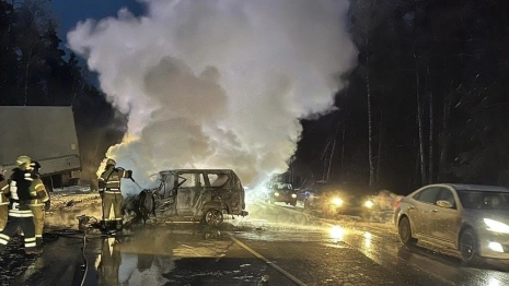 Во Владимирской области сгорел водитель вспыхнувшего после ДТП внедорожника