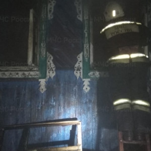 Во Владимирской области на пожаре погибли женщина и мужчина