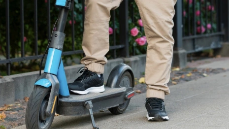 Во Владимире неизвестный украл 2 электросамоката