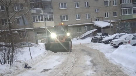 Владимирских водителей попросили убрать машины с 13 улиц на ночь