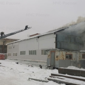 Во Владимире эвакуировали 6 человек с горящего химзавода