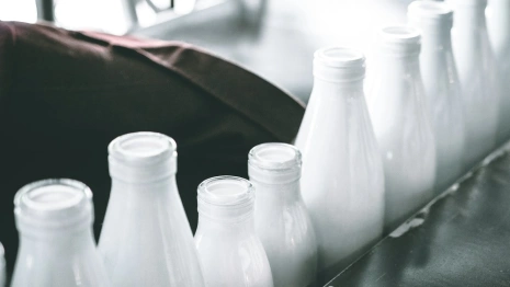 Россия ограничила ввоз молочной продукции от двух производителей из Азербайджана