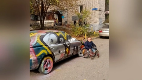 Во Владимире вандалы разрисовали машину инвалида
