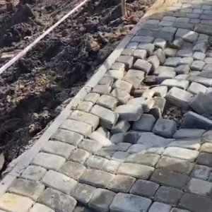 В Струнино развалилась построенная в 2023 году набережная