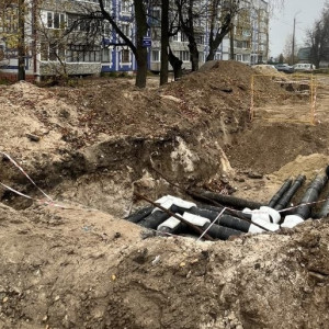 В Коврове подрядчик оставил разрытую землю после реконструкции теплосетей