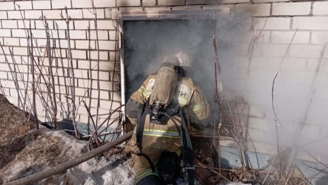 Во Владимирской области сгорели пиломатериалы