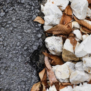 В Александрове чиновники «закрыли глаза» на отвратительный ремонт дорог