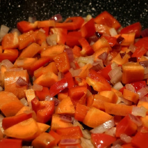 Диетолог назвала согревающие в холода и не вызывающие ожирения продукты