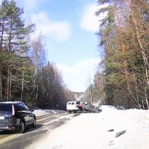 Под Александровом автомобиль перевернулся на крышу в ходе ДТП