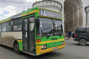 Цены на проезд в автобусах и троллейбусах во Владимире предложили поднять до 64 и 77 рублей
