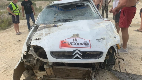 Автомобиль перевернулся на ралли во Владимирской области