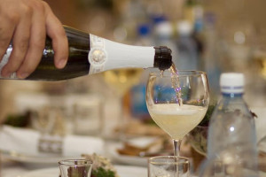 Во Владимирской области продавать алкоголь ночью смогут только рестораны