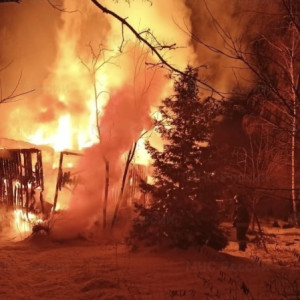 В деревне под Петушками пожар уничтожил дом площадью 112 квадратов