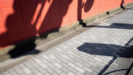 Во Владимирской области жителей оставил без тротуара